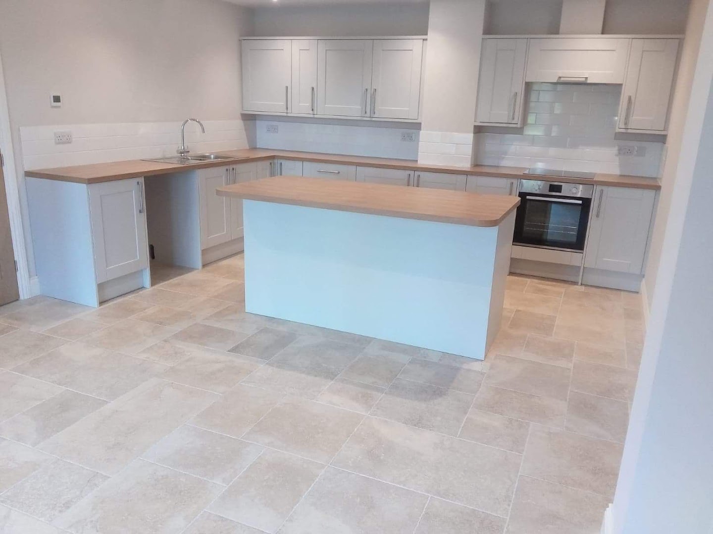 A NORTH NORFOLK TILER. KEVCO TILING — Photos 6